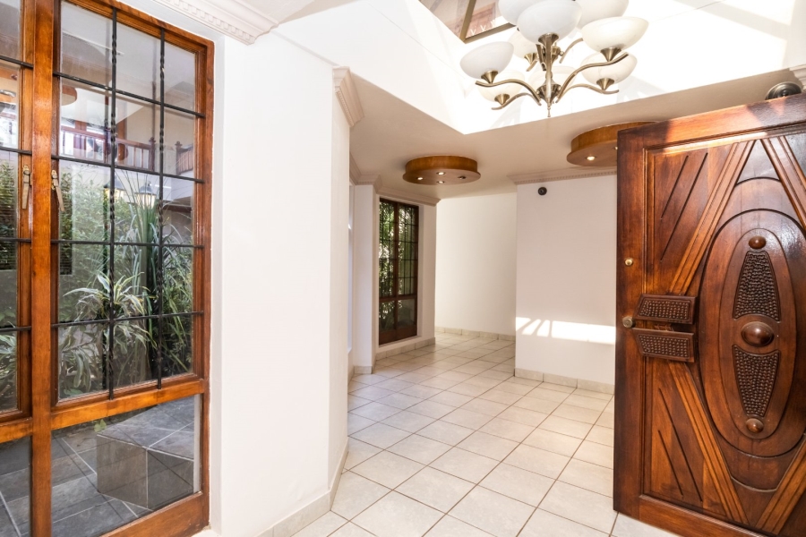5 Bedroom Property for Sale in Birdwood Estate North West